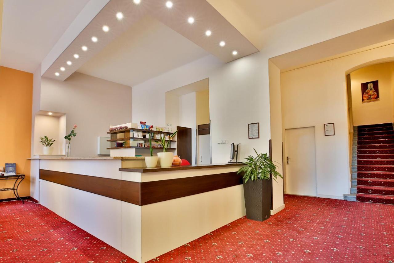 Hotel Табор Екстер'єр фото